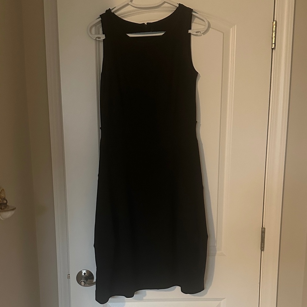 Ann Taylor Black Sleeveless Midi Dress